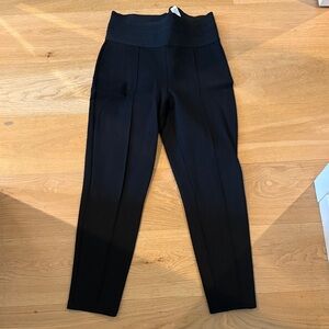 Zara Black Cropped Pants